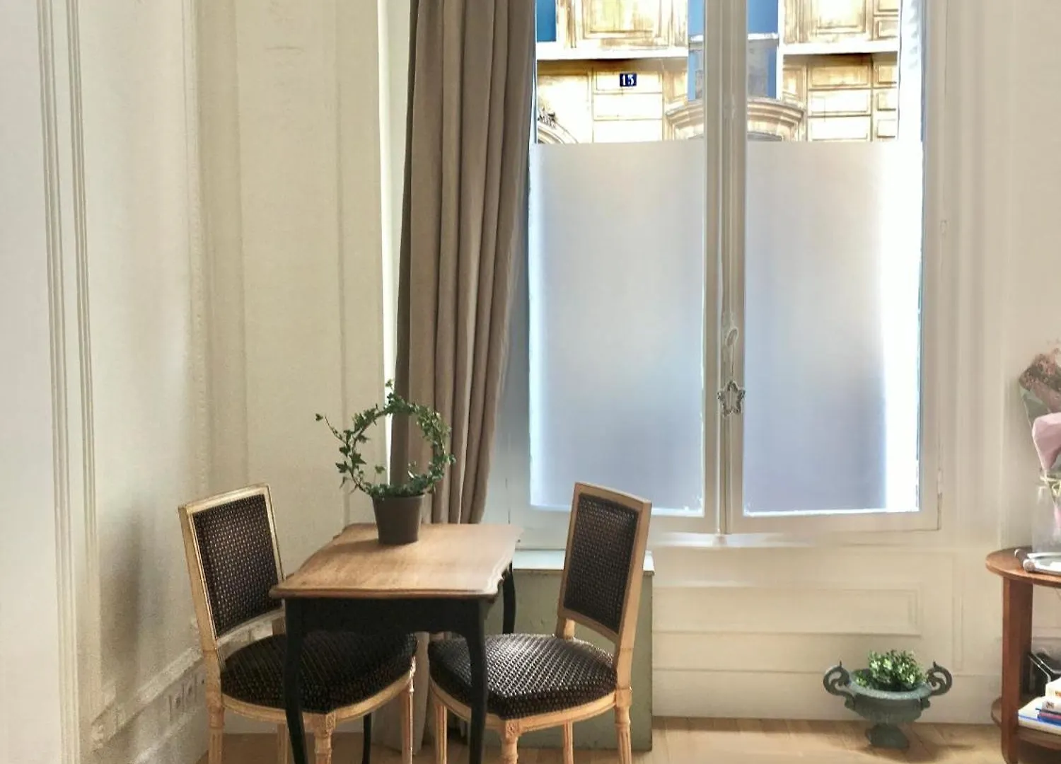 Lovely Parisian Condorcet Апартаменты