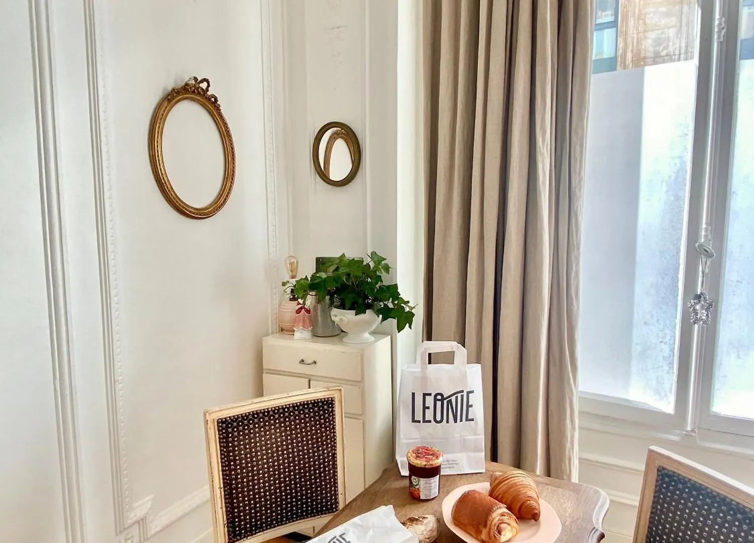 Lovely Parisian Condorcet * Paris